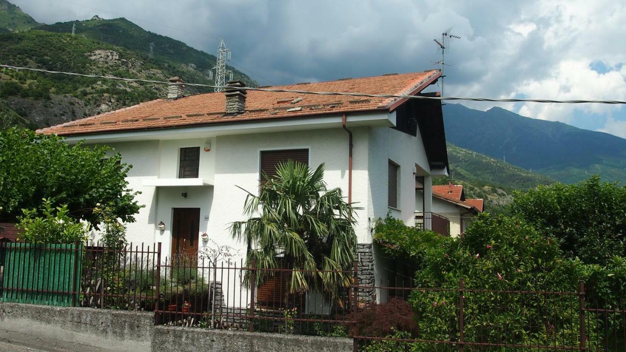 La Casa Dei Nonni Apartment Bussoleno Bagian luar foto