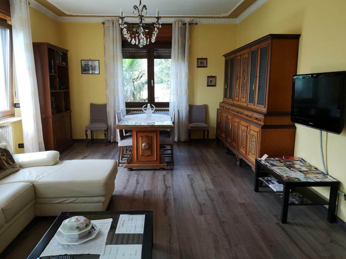 La Casa Dei Nonni Apartment Bussoleno Bagian luar foto