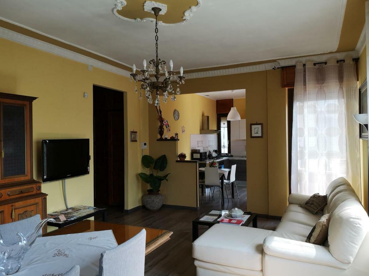 La Casa Dei Nonni Apartment Bussoleno Bagian luar foto